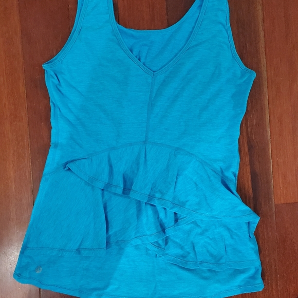 Lululemon tank - Picture 2 of 2